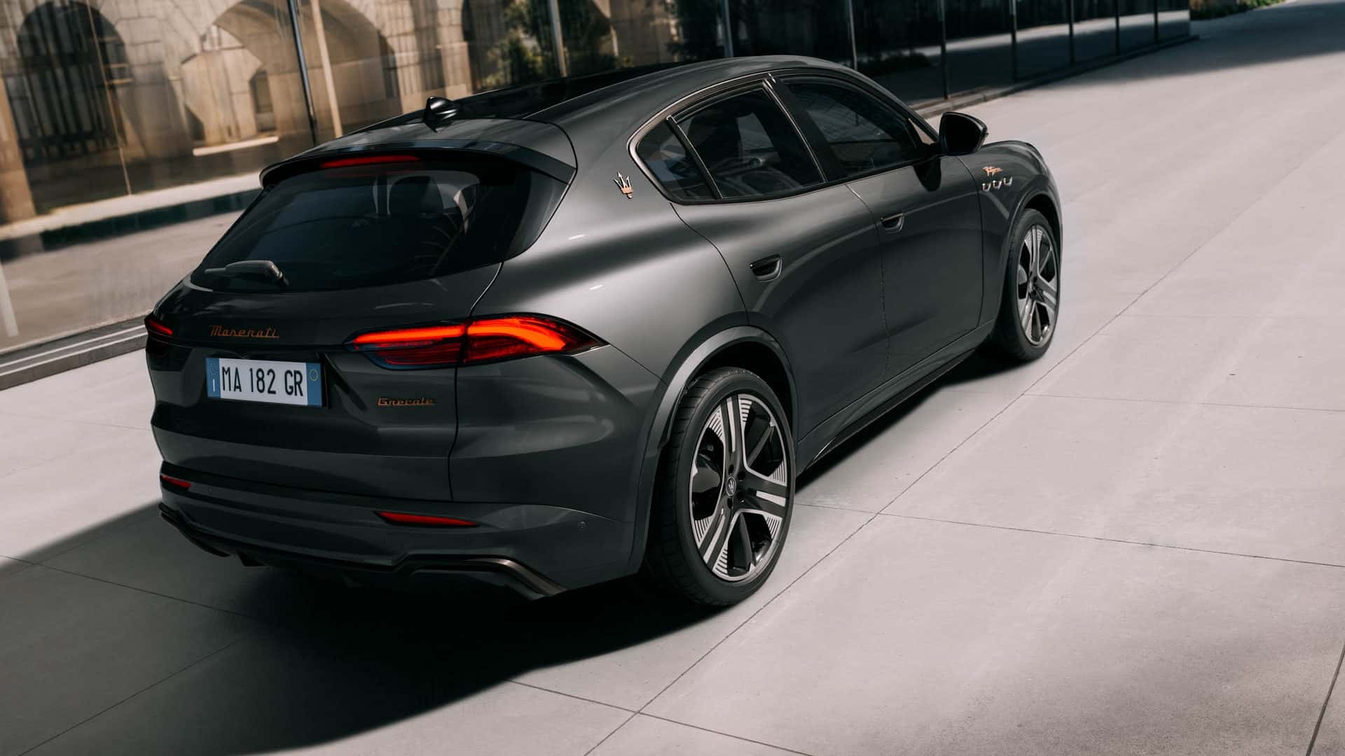 maserati-grecale-folgore-2026 (2)
