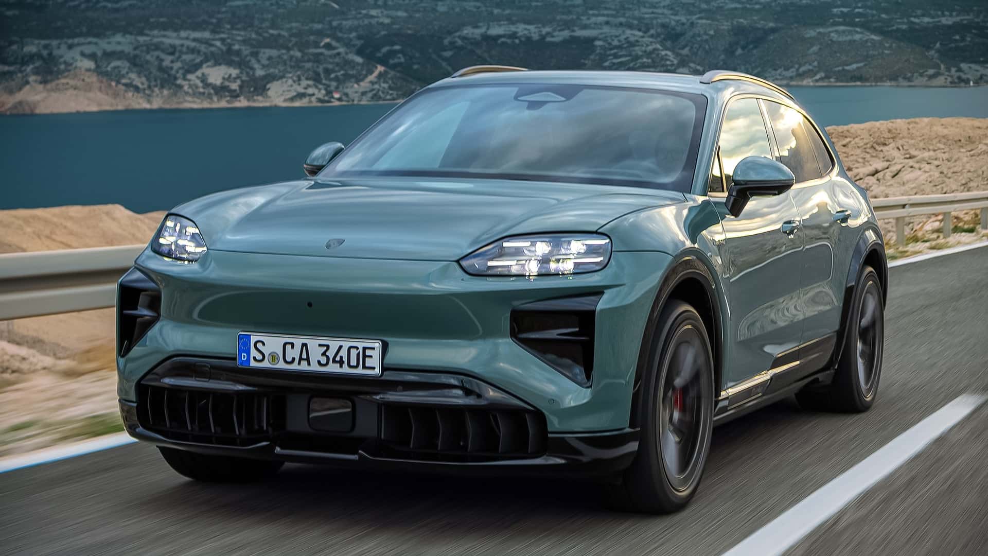 porsche-cayenne-electric-2026-und-porsche-cayenne-turbo-electric-2026 (2)